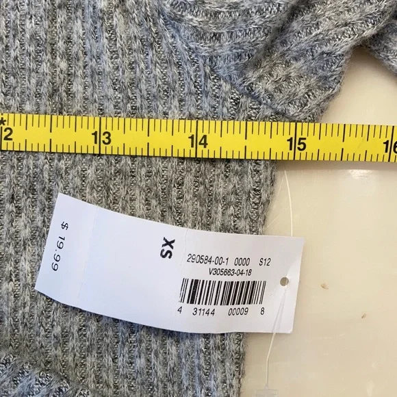 Old Navy Henley TOP long sleeve powder gray super SOFT NWT extra small - Picture 4 of 8